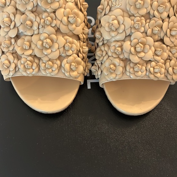 Chanel shoes size 40 - Picture 4 of 10